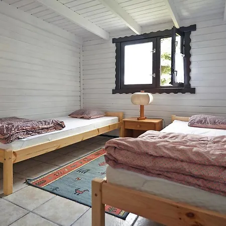 Awesome Home In Mscice With House Sea View Holiday home Mscice